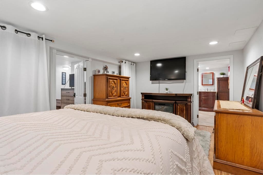 550 Packard St, Lancaster MA 01523 photo 22