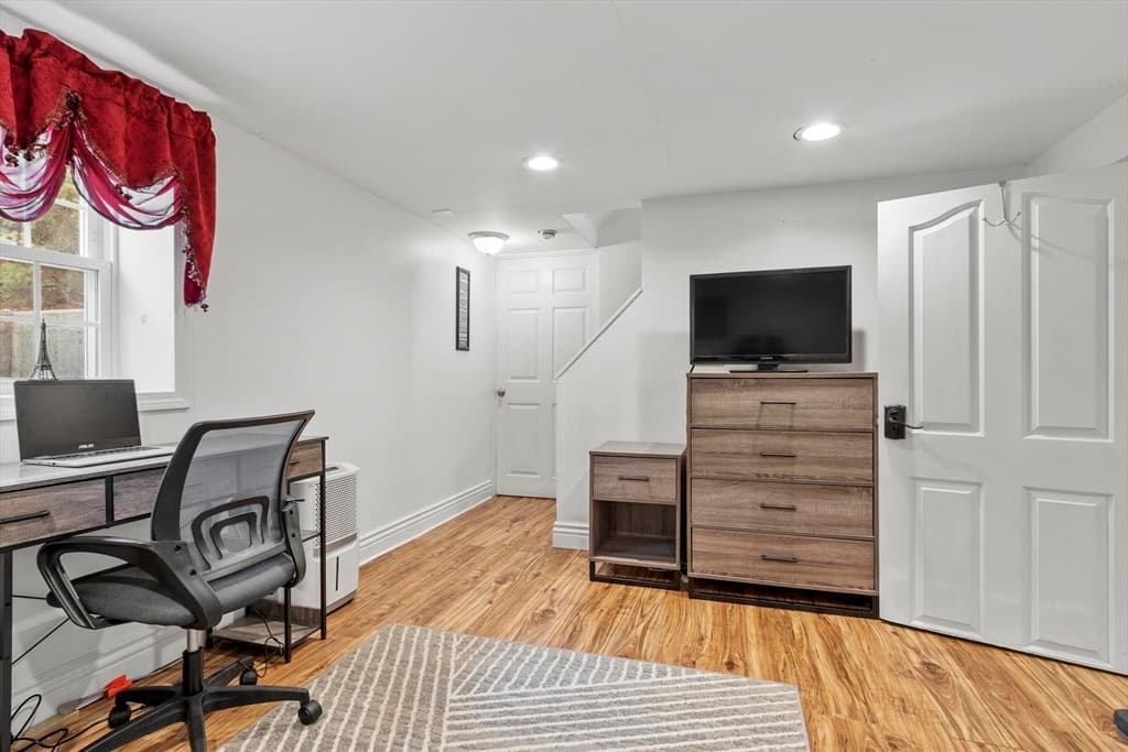 550 Packard St, Lancaster MA 01523 photo 20