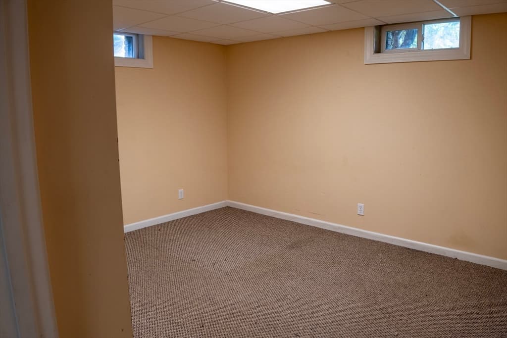571 Mill St, Agawam MA 01030 photo 27