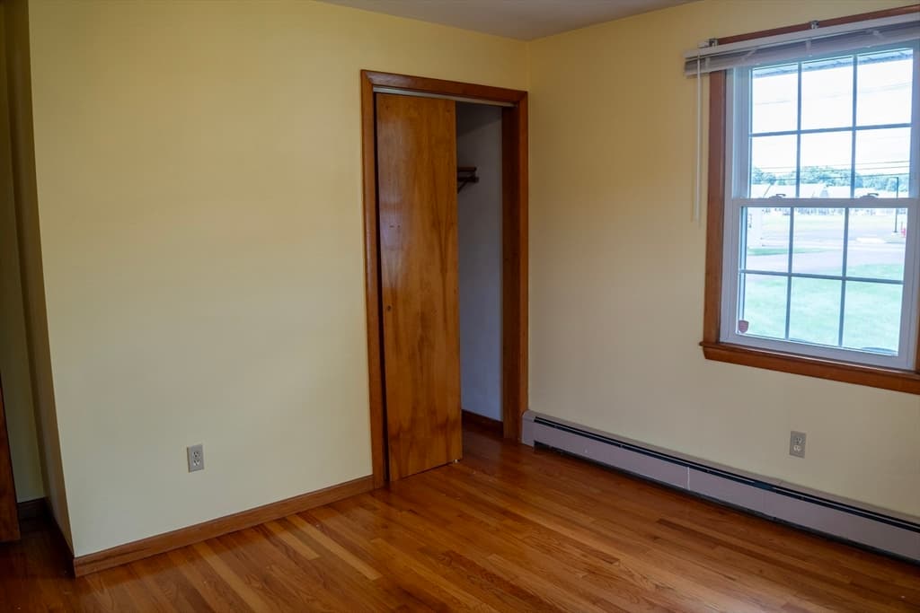 571 Mill St, Agawam MA 01030 photo 17