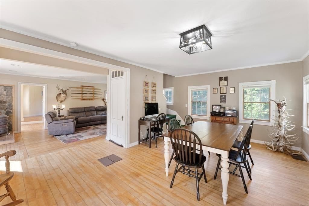 3 Family at 1530 Hartford Pike, Killingly CT 06243, photo 5 of 40
