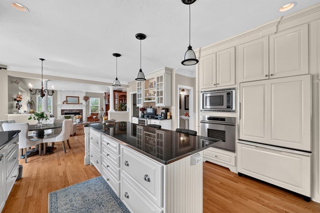21 Ashwood Cir, Shrewsbury MA 01545 photo 10