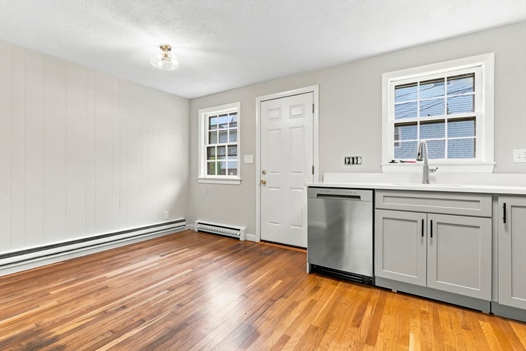 1-B Lorenzo St, Boston MA 02122 photo 5