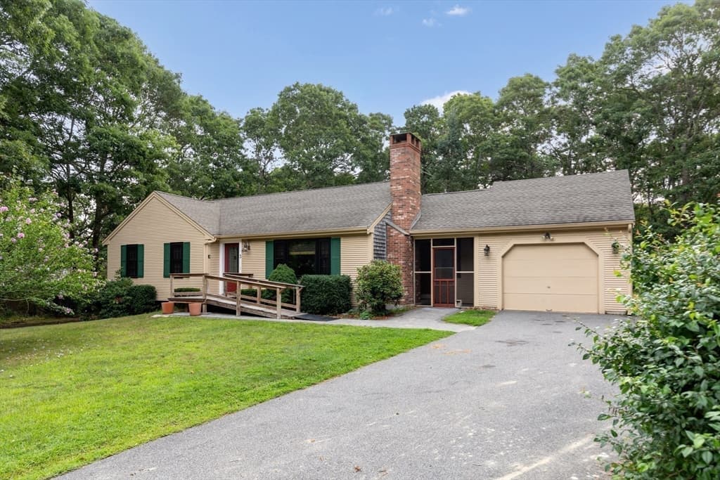 3 Autumn Way, Bourne MA 02532