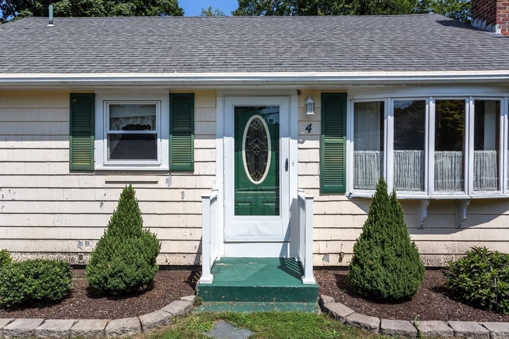 4 Southgate Rd, Franklin MA 02038 photo 6