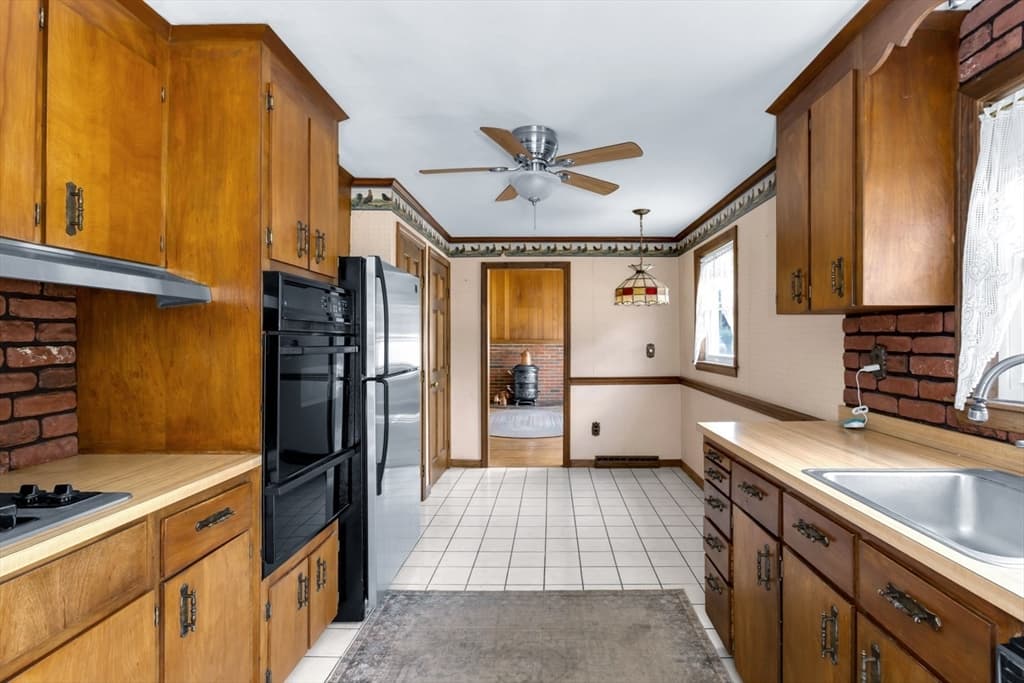 4 Southgate Rd, Franklin MA 02038 photo 15