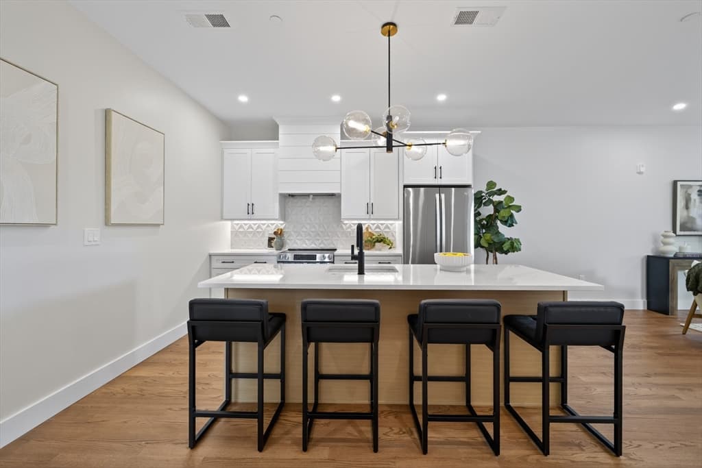 2 Readfield Place # 5, Boston MA 02119