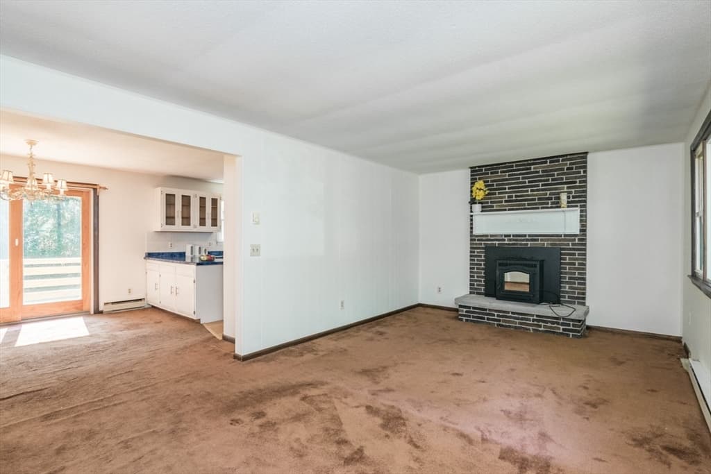77 Grantwood Drive, Amherst MA 01002 photo 6