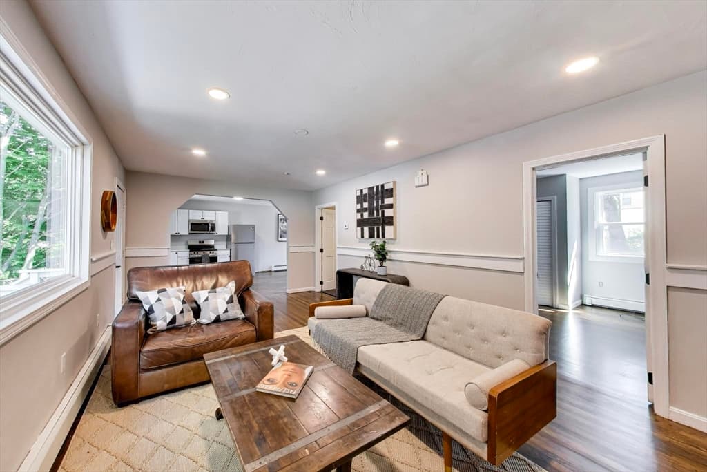 14 Hull St, Quincy MA 02169 photo 6