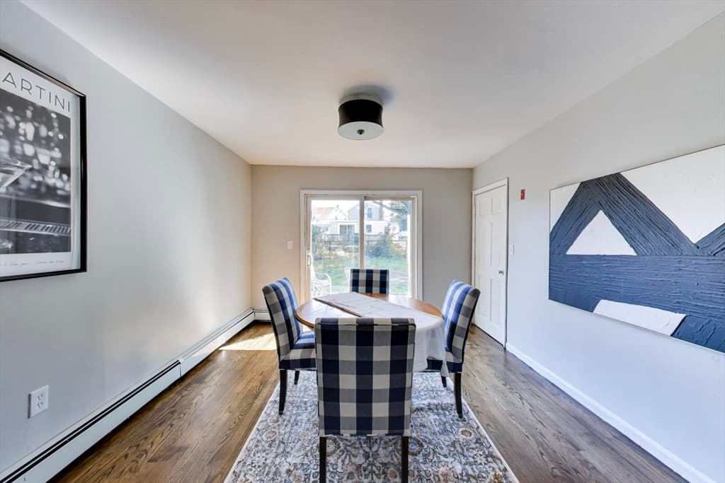 14 Hull St, Quincy MA 02169 photo 9