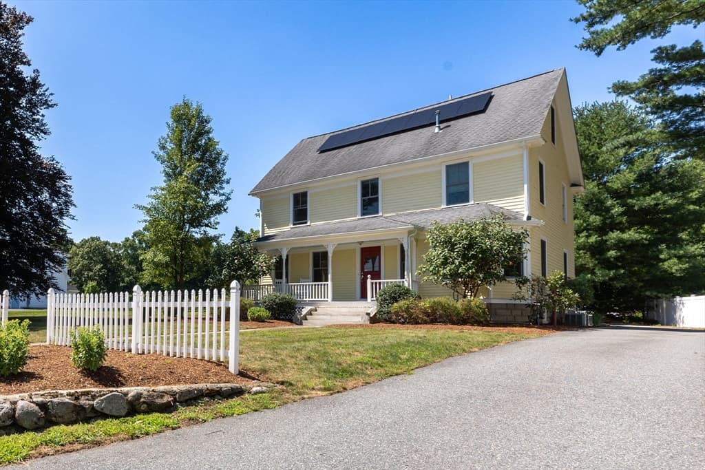 109 Locust, Attleboro MA 02703