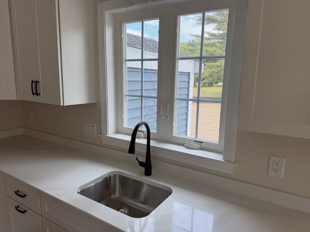 Condex at 9A Hudson Drive # A, Berkley MA 02779, Berkley, photo 2 of 17