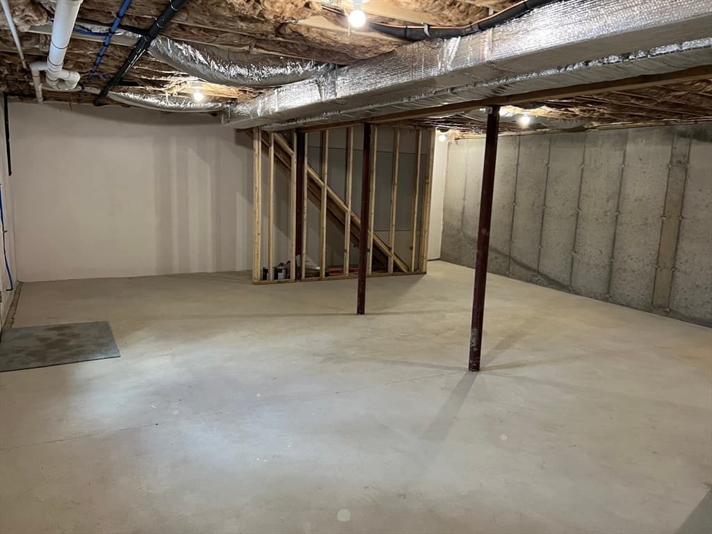Condex at 9A Hudson Drive # A, Berkley MA 02779, Berkley, photo 16 of 17