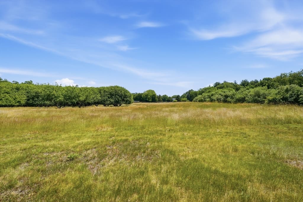 126A Lucy Little, Dartmouth MA 02747 photo 2