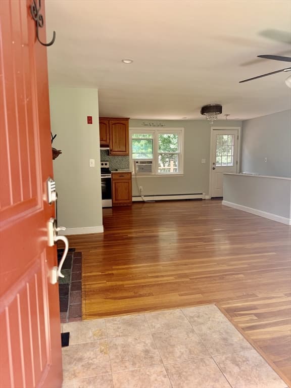 57 Laurel Ln, Bellingham MA 02019 photo 5