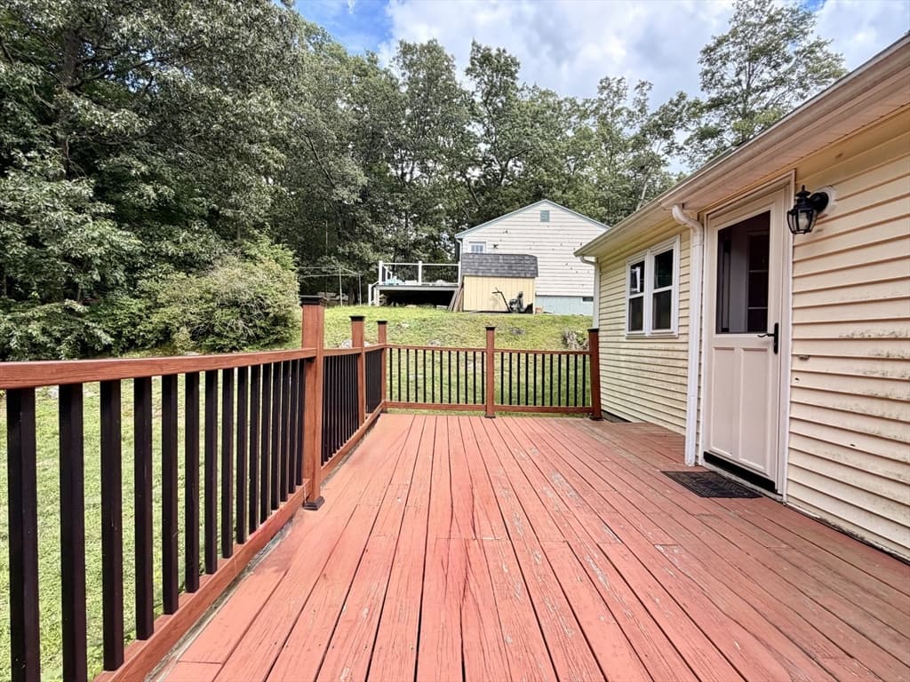 57 Laurel Ln, Bellingham MA 02019 photo 34
