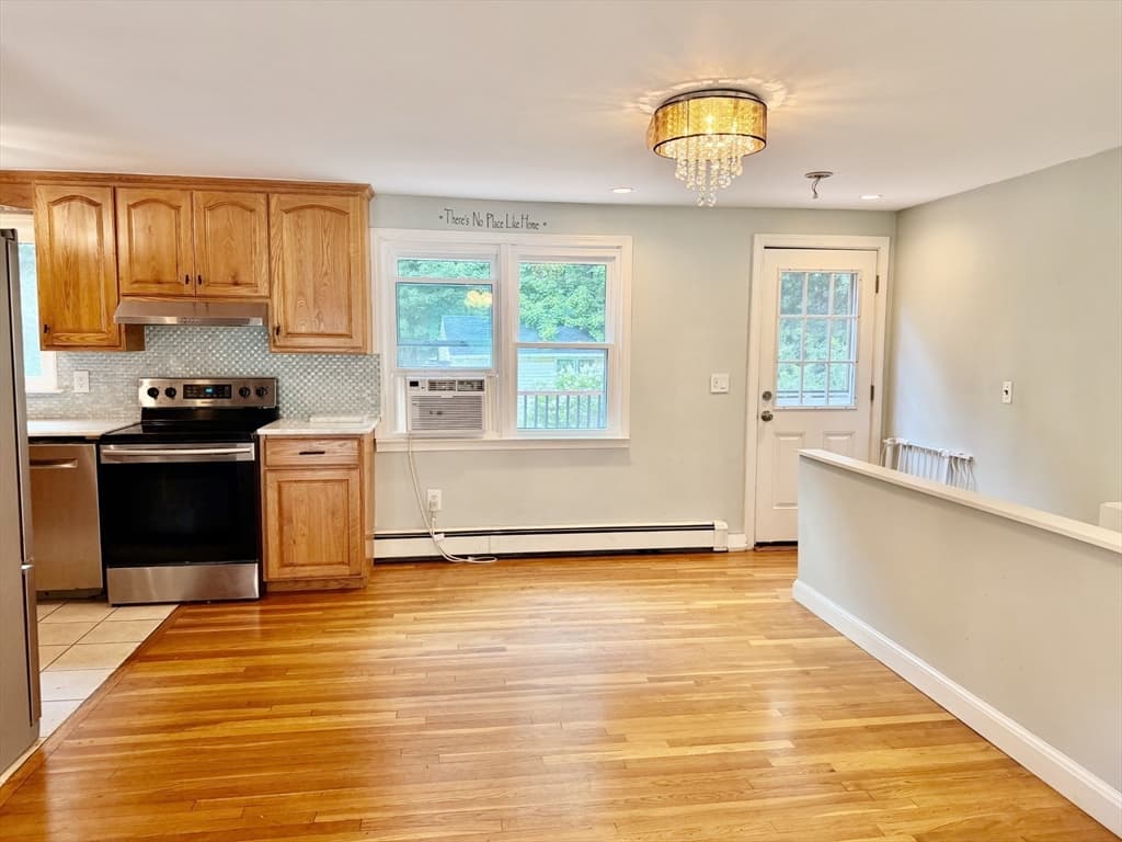 57 Laurel Ln, Bellingham MA 02019 photo 15