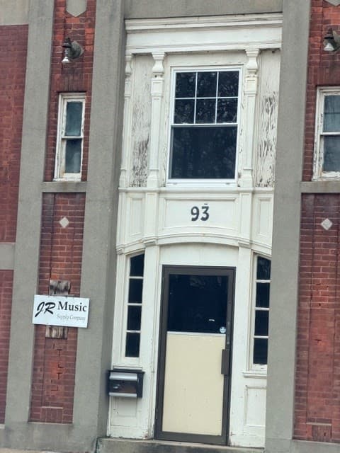 93 Hazel St, Woonsocket RI 02895 photo 2