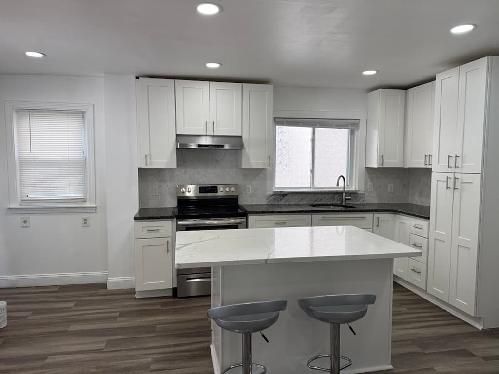 22 Hancock St, Malden MA 02148 photo 2