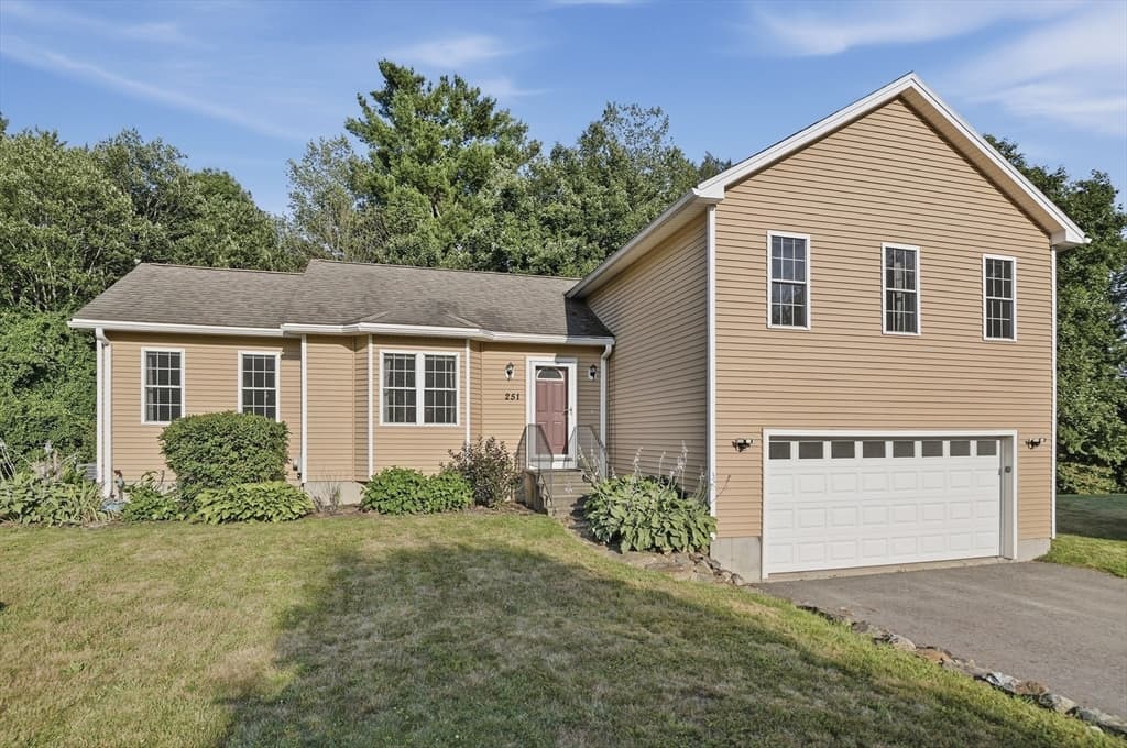 251 Pleasantdale Road, Rutland MA 01543