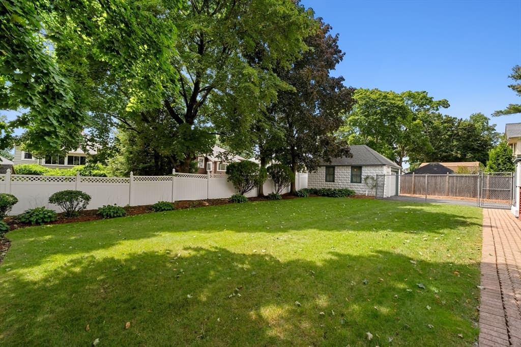 32 Sagamore Ave, Medford MA 02155 photo 34