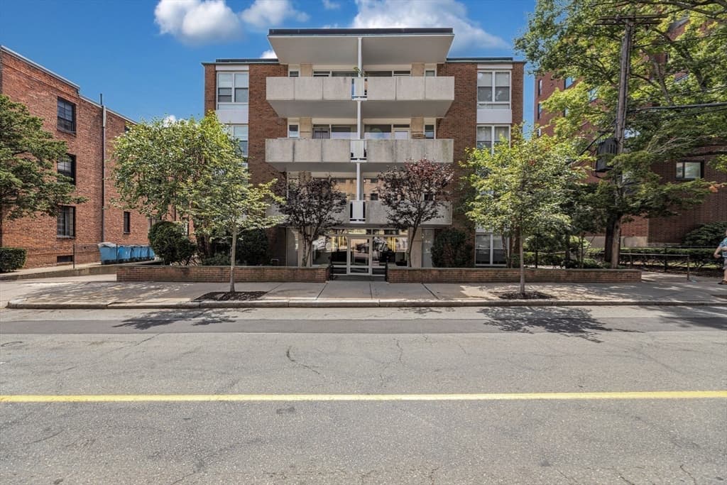 100 Marion Street # 11, Brookline MA 02446 photo 16