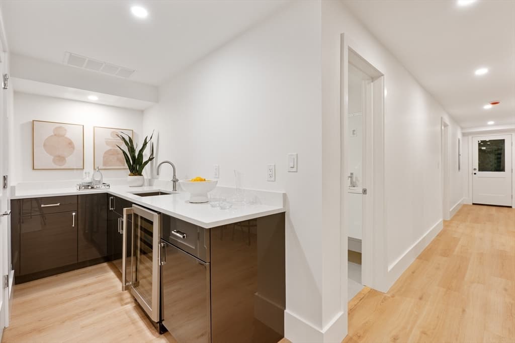 65 Francis # A, Brookline MA 02446 photo 23