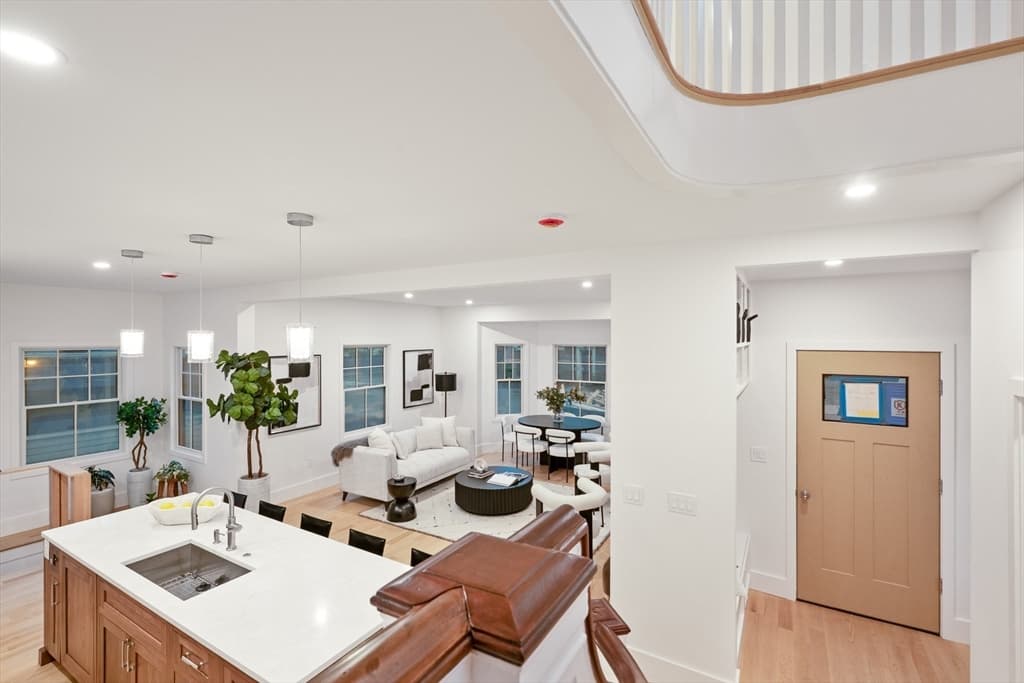 65 Francis # A, Brookline MA 02446 photo 12