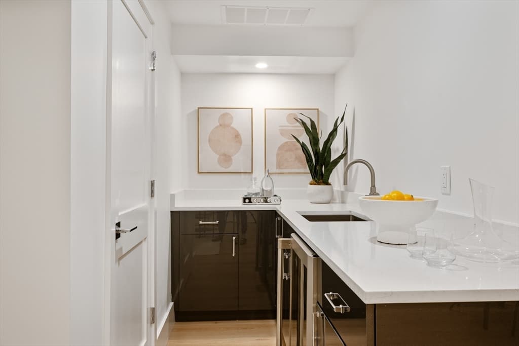 65 Francis # A, Brookline MA 02446 photo 24