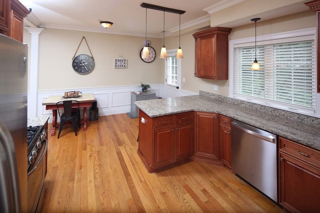 159 Willard St # 5, Quincy MA 02169 photo 3