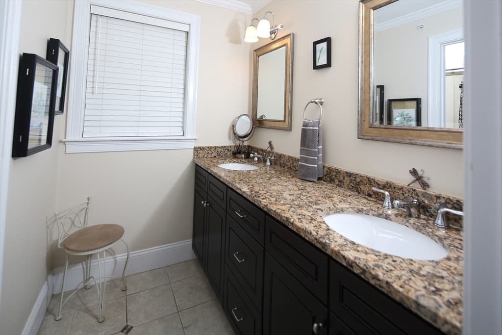 159 Willard St # 5, Quincy MA 02169 photo 8