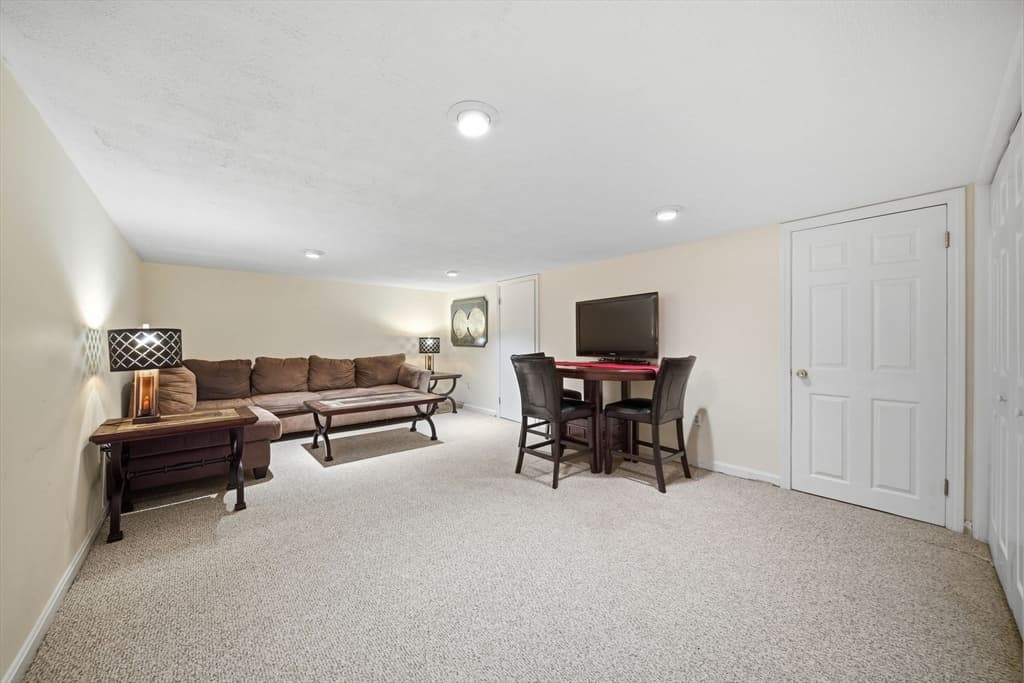 8 Quail Run # 8, Tewksbury MA 01876 photo 27
