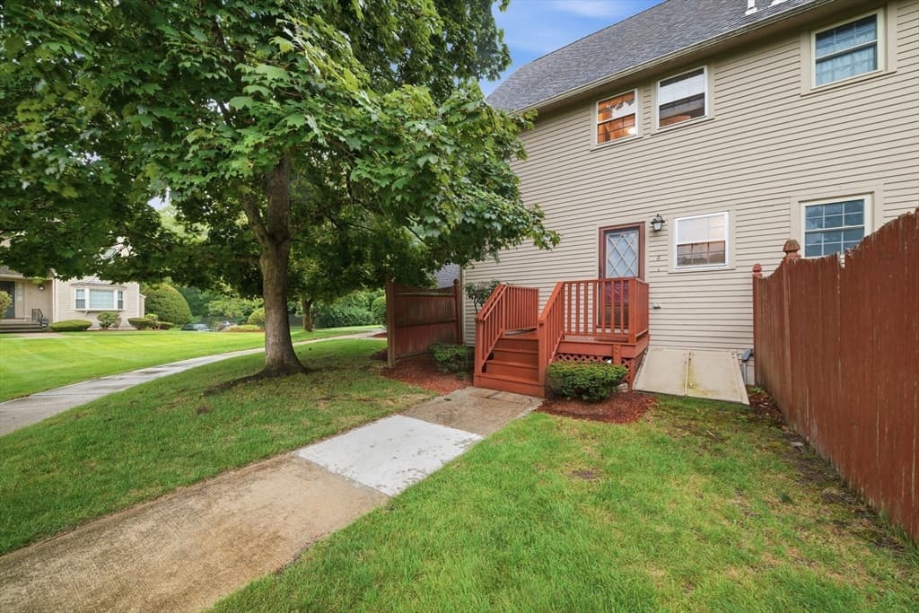 8 Quail Run # 8, Tewksbury MA 01876 photo 34