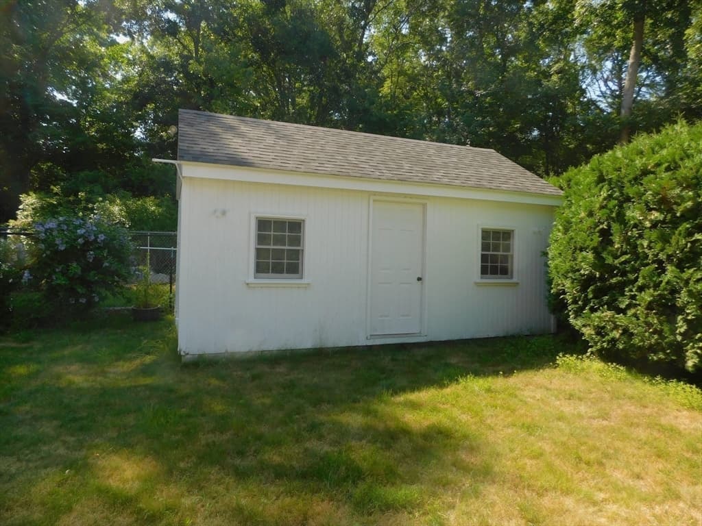 621 Marshall St, Holliston MA 01746 photo 23