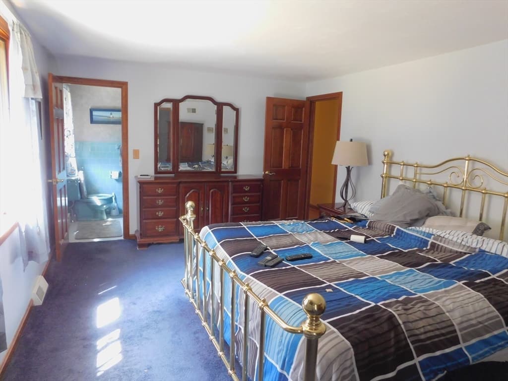621 Marshall St, Holliston MA 01746 photo 8