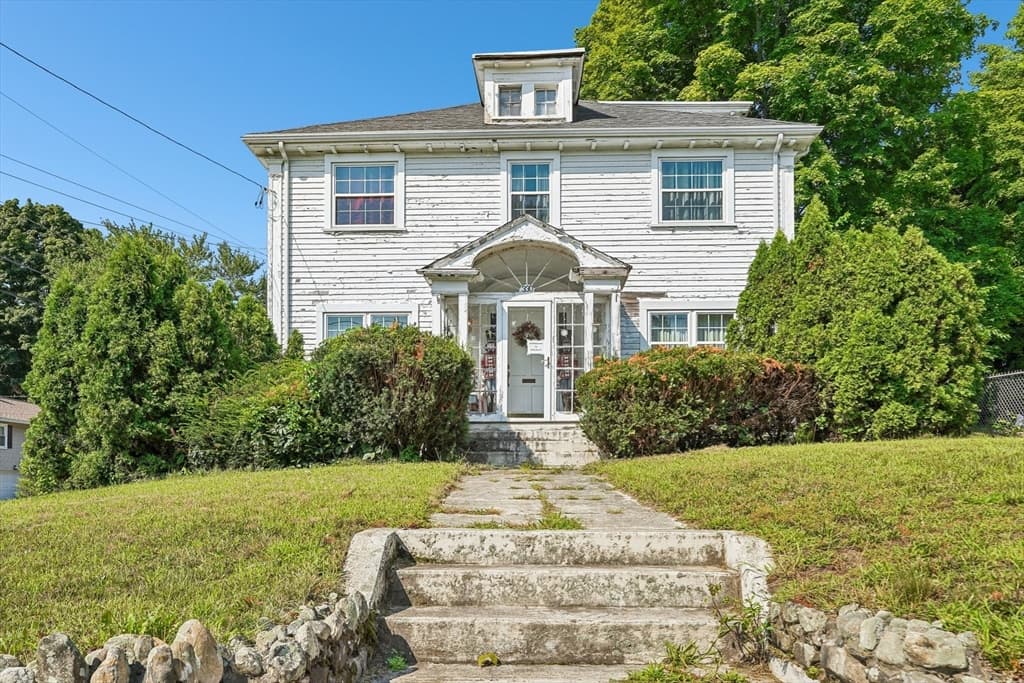 330 Primrose St, Haverhill MA 01830 photo 2
