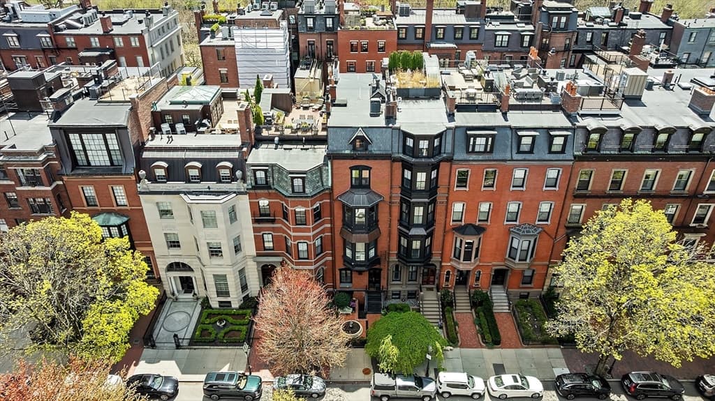 14 Marlborough St, Boston MA 02116 photo 2