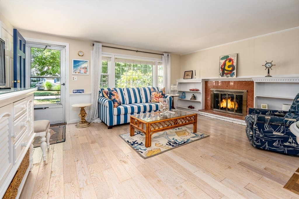 6 Security St, Barnstable MA 02601 photo 2