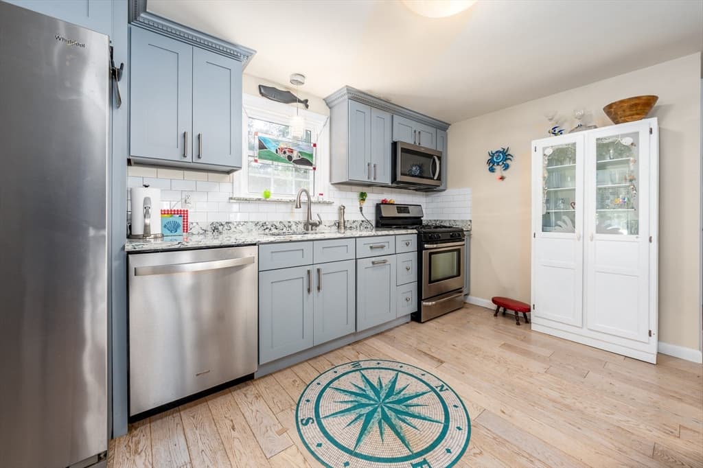 6 Security St, Barnstable MA 02601 photo 8