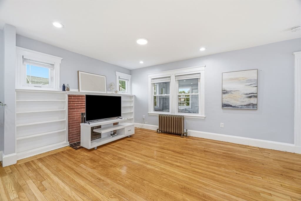 3 Florence St, Quincy MA 02170 photo 13
