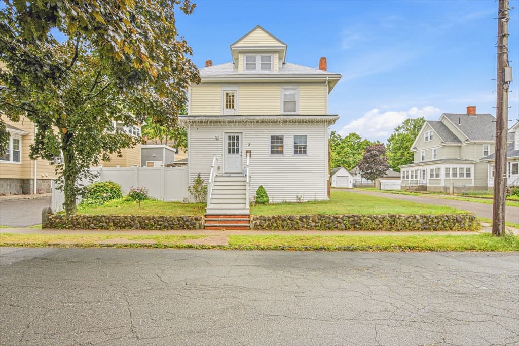 3 Florence St, Quincy MA 02170