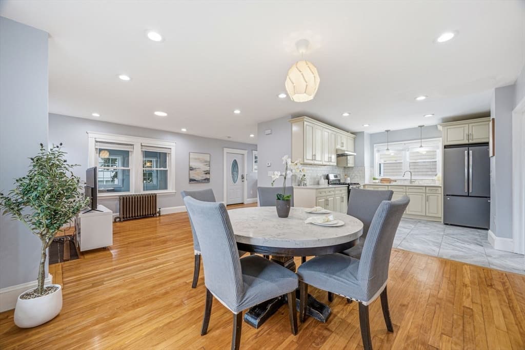 3 Florence St, Quincy MA 02170 photo 14