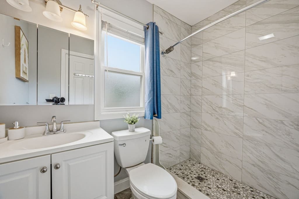 3 Florence St, Quincy MA 02170 photo 18
