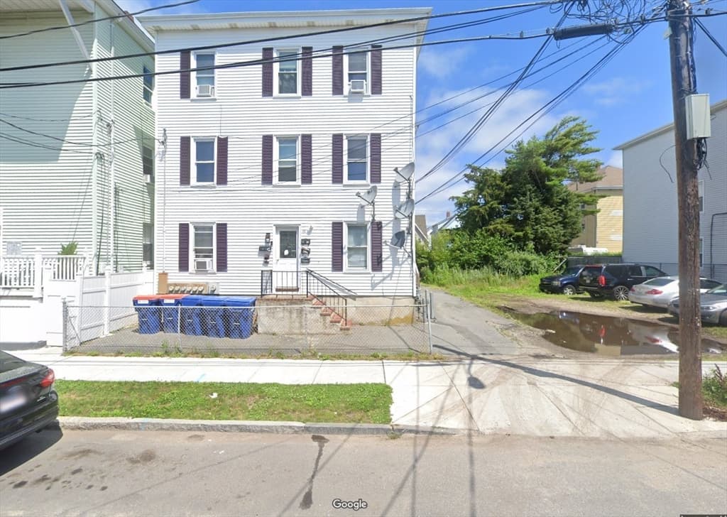 49 Nelson St, New Bedford MA 02744 photo 2