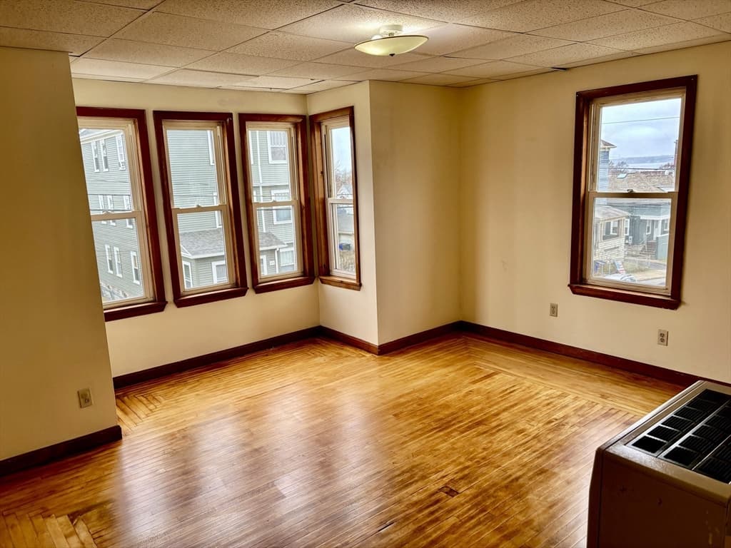 282 Sprague, Fall River MA 02724 photo 7