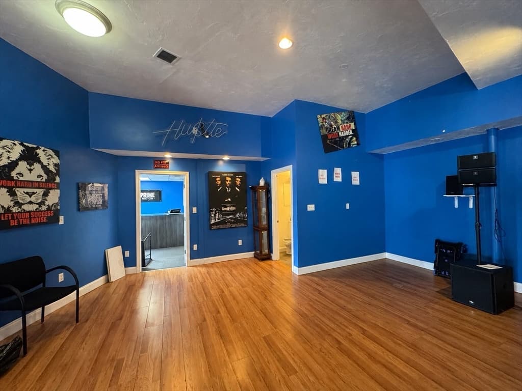 1768 Pleasant Street, Fall River MA 02723 photo 4