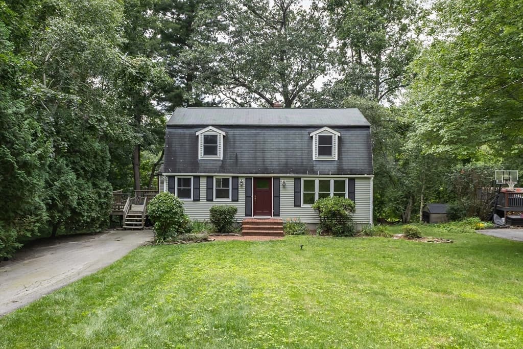 41 Drexel St, Worcester MA 01602