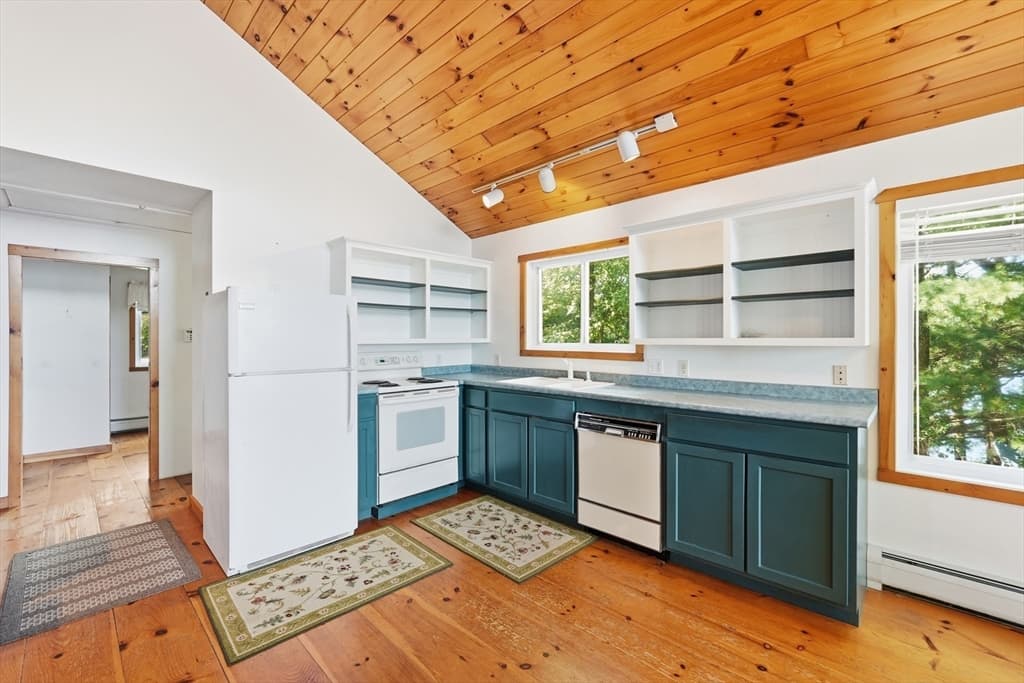 43 Salminen Drive, Leicester MA 01524 photo 6