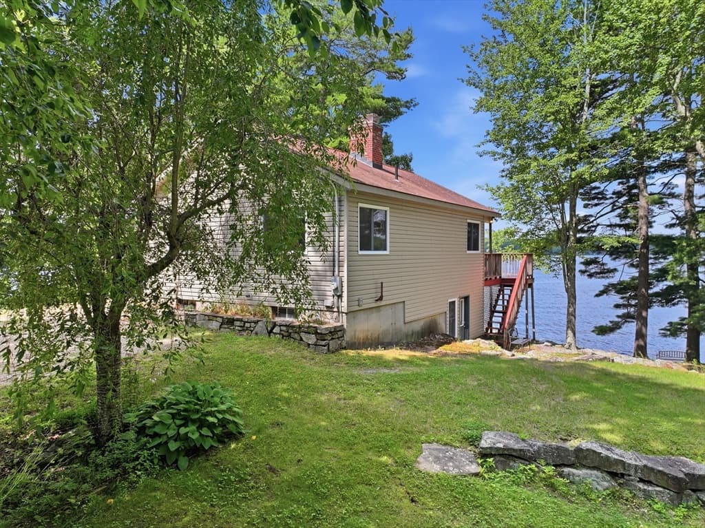 43 Salminen Drive, Leicester MA 01524 photo 4