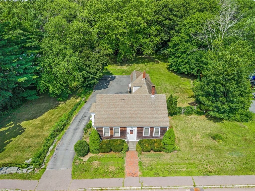 1313 Somerset Ave, Taunton MA 02780 photo 2